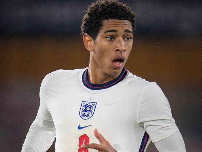 国少参加U17亚洲杯预选赛名单：邝兆镭、万项在列，谢晋入选（国少U17亚洲杯预选赛名单出炉：邝兆镭、万项上榜，谢晋入围）