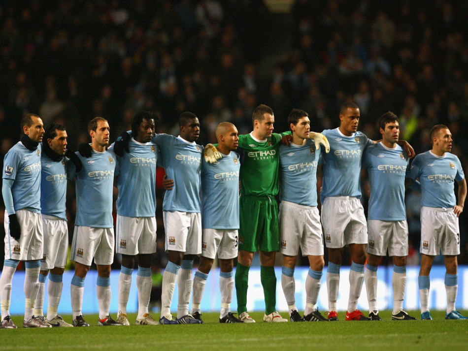 霍芬海姆3-0大胜奥格斯堡，布格尔传射，巴祖马纳-杜尔建功（霍芬海姆3-0零封奥格斯堡：布格尔传射立功，巴祖马纳-杜尔破门）