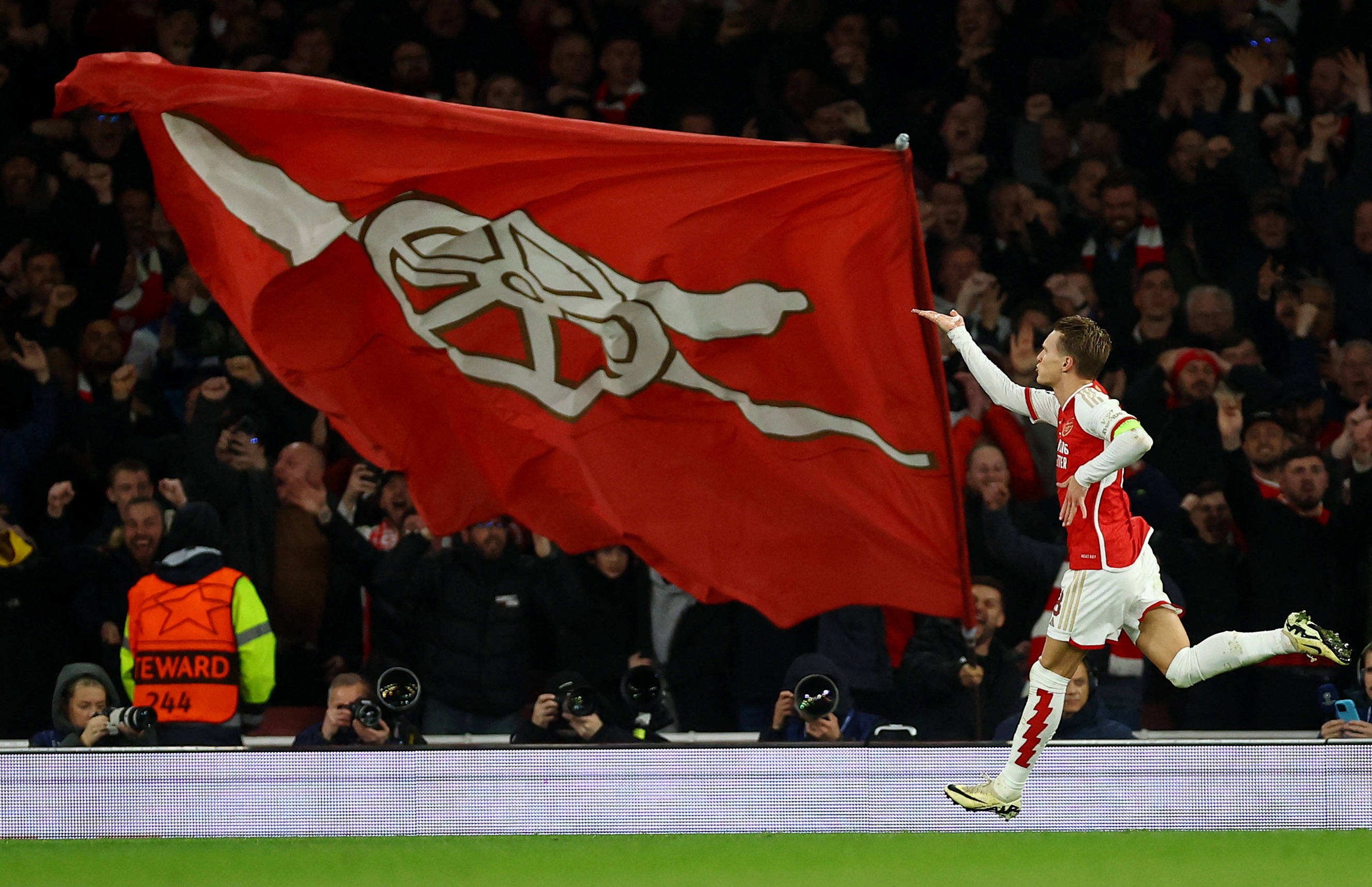 官方：日本男团JO1和INI成为日本国家队官方大使（官宣：JO1与INI出任日本国家队官方大使）