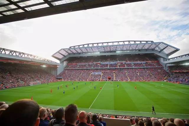 FIFA 官方回应本轮争议判罚，引起热议（FIFA就本轮争议判罚发声，引发热议）