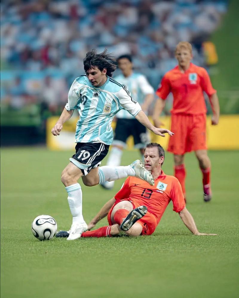 近5年五大联赛场均失球最少榜：皇马0.86球第1，国米0.88球第2（近五年五大联赛场均丢球最少榜：皇马0.86领跑，国米0.88紧随其后）